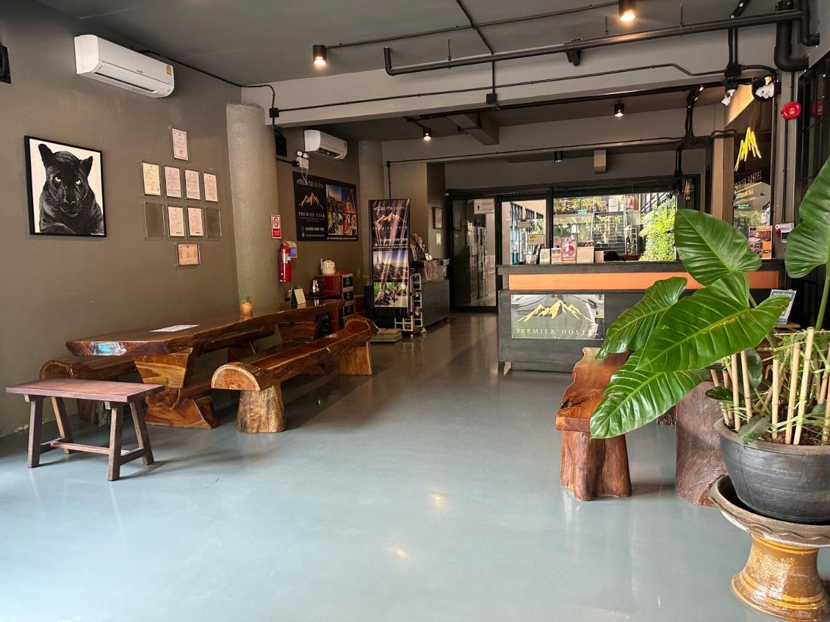 Premier Hostel Chiang Mai Ngoại thất bức ảnh