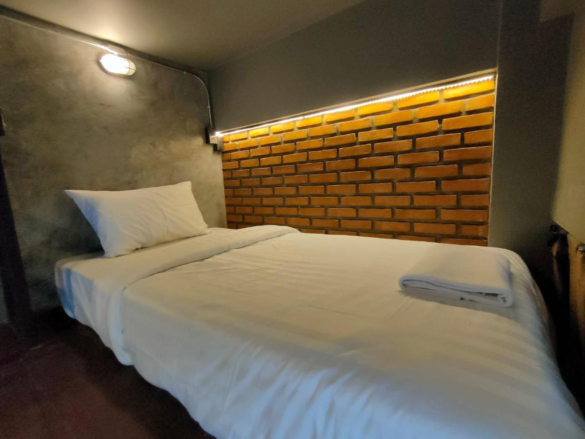 Premier Hostel Chiang Mai Ngoại thất bức ảnh