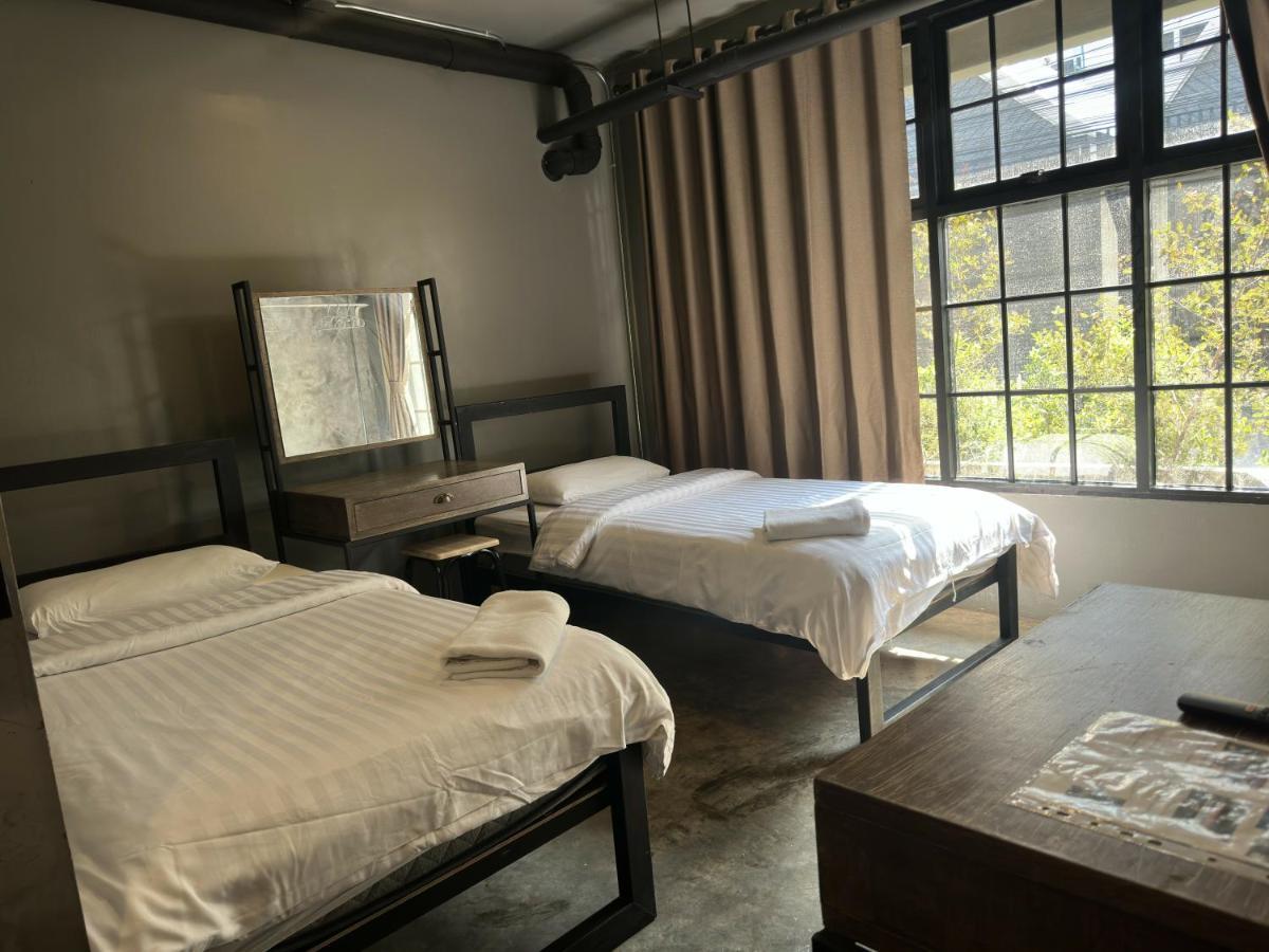 Premier Hostel Chiang Mai Ngoại thất bức ảnh