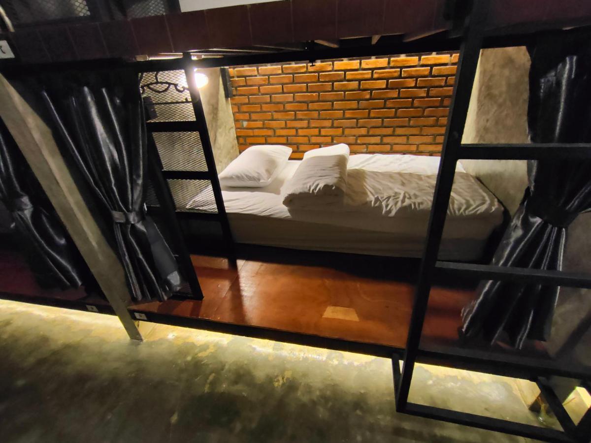 Premier Hostel Chiang Mai Ngoại thất bức ảnh