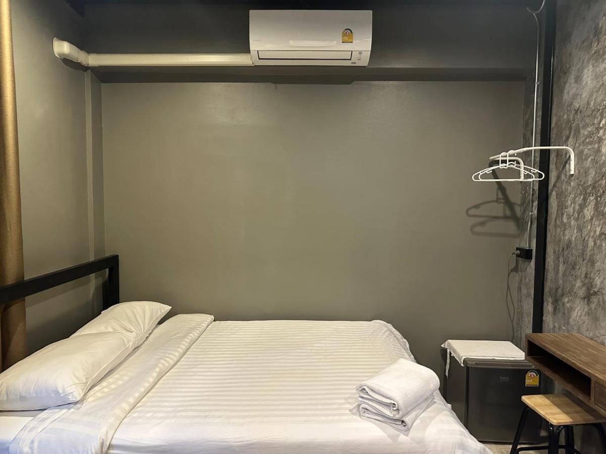 Premier Hostel Chiang Mai Ngoại thất bức ảnh